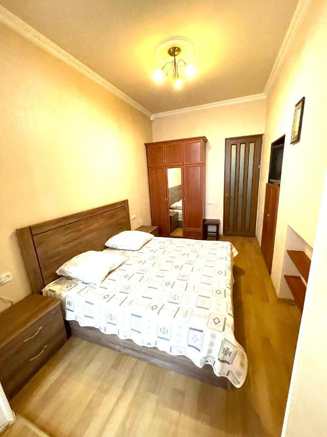 Apartment In The Center Of Yerevan Ngoại thất bức ảnh