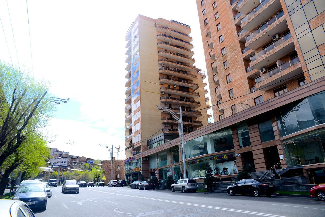 Apartment In The Center Of Yerevan Ngoại thất bức ảnh